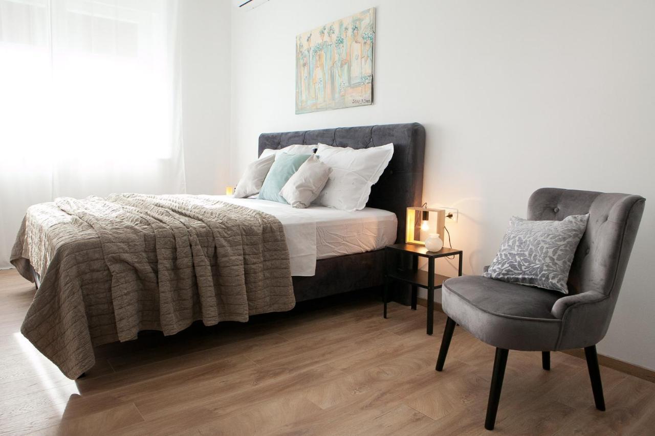 Apartment Mila 扎达尔 外观 照片